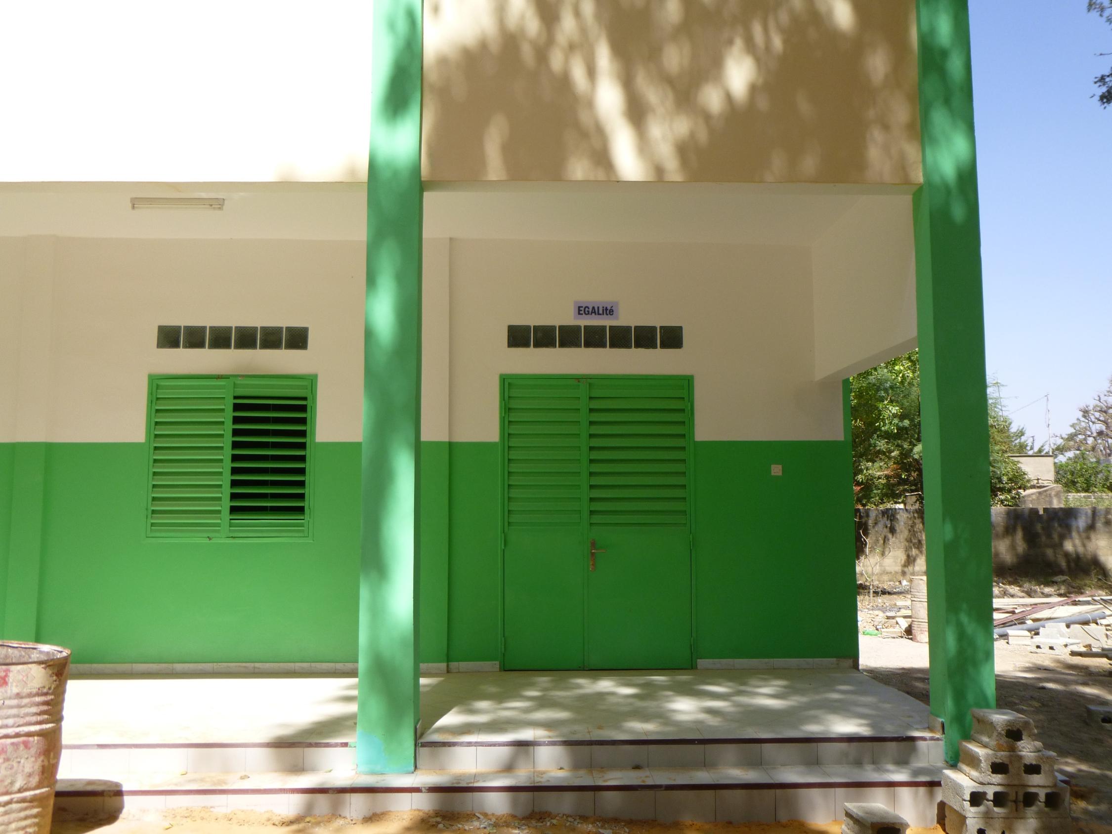 EAG unterstützt Schulhausbau in Thies / Senegal