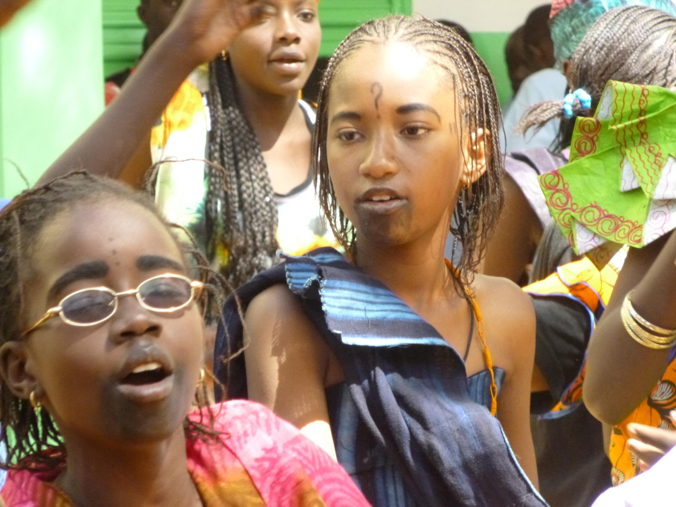 EAG unterstützt Schulhausbau in Thies / Senegal