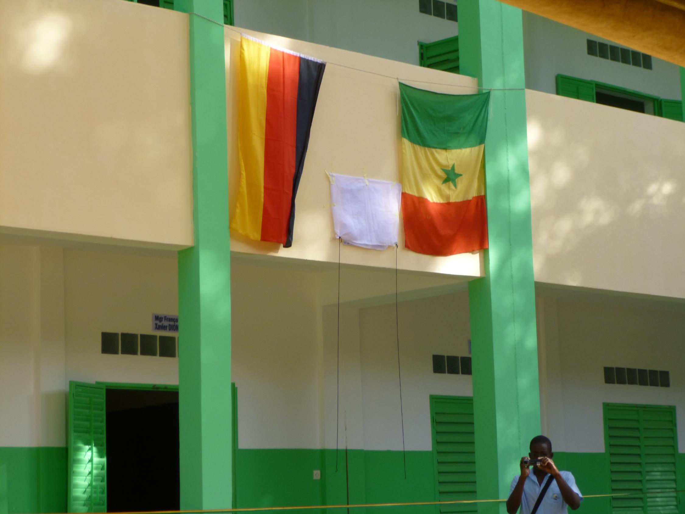 EAG unterstützt Schulhausbau in Thies / Senegal