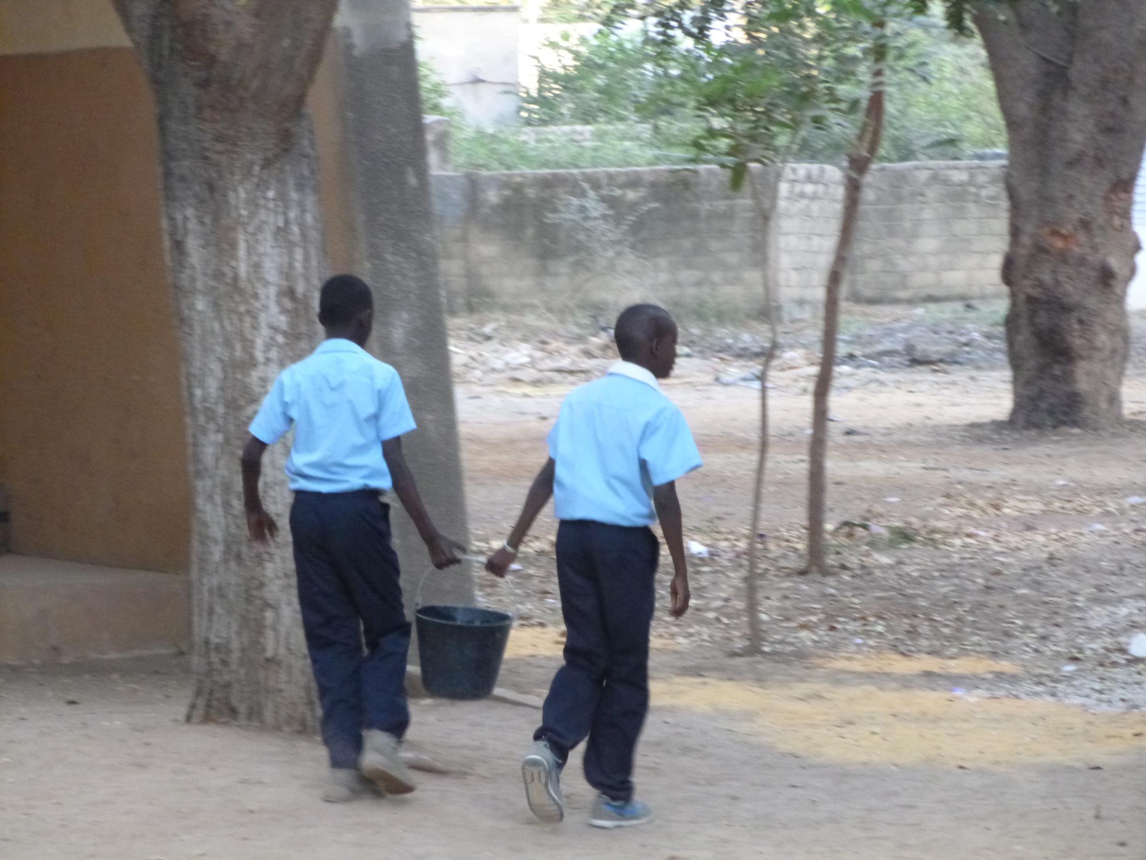 EAG unterstützt Schulhausbau in Thies / Senegal
